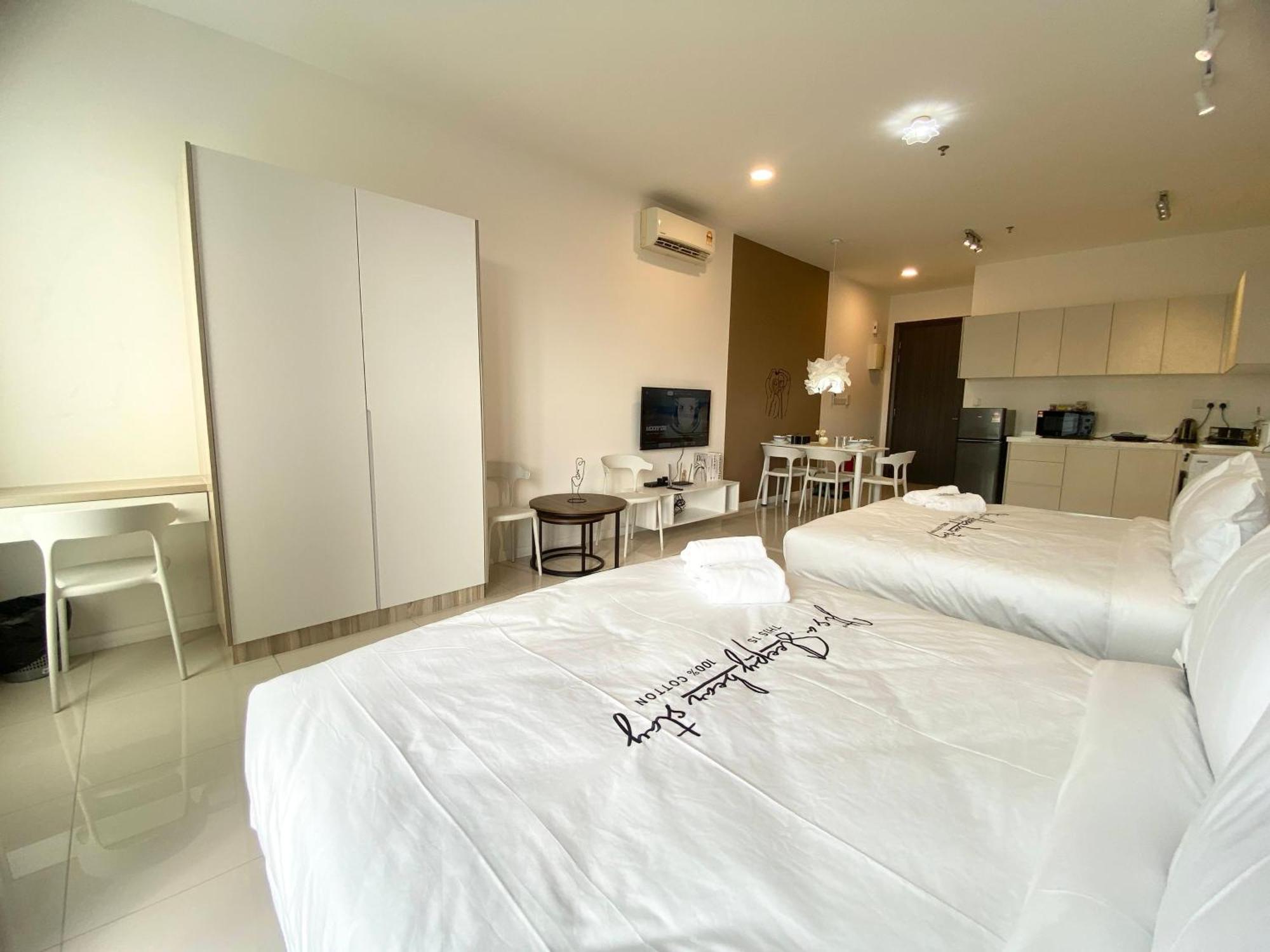 Highpark Suites Kelana Jaya, Petaling Jaya By Sleepy Bear Exterior foto